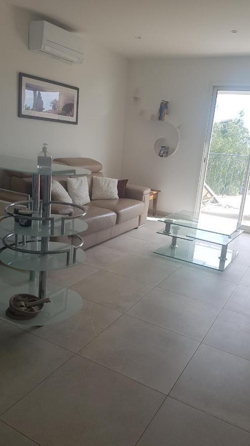 Appartement Ds Villa Terre Blanche 사나리쉬르메르 객실 사진